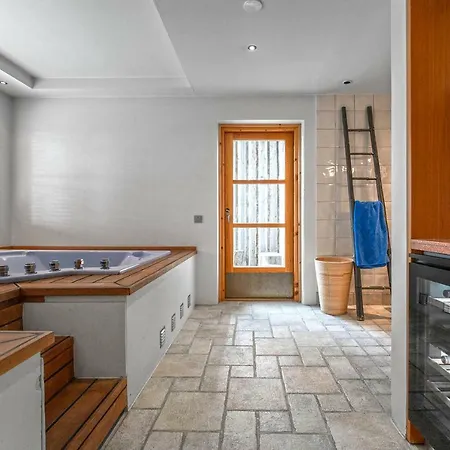 Keloruka Cottage, 4br 180m2 With Whirlpool * Ruka